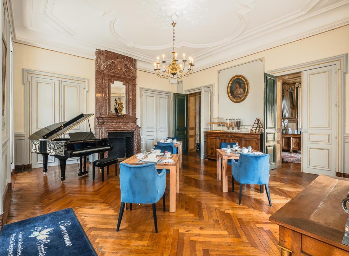 Chambres d'hôtes Château Les Orchidées SAUMUR Extérieur photo