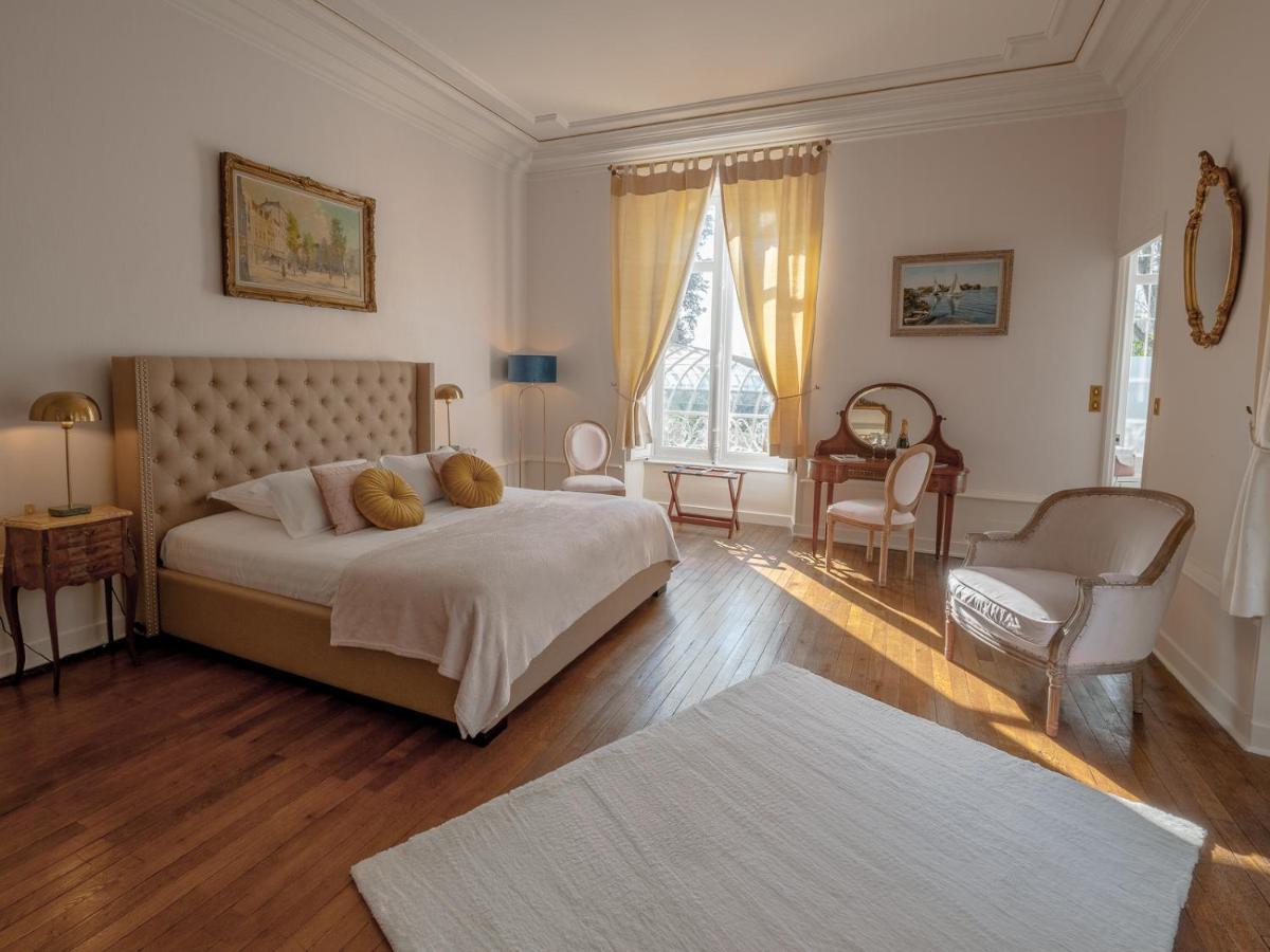 Chambres d'hôtes Château Les Orchidées SAUMUR Extérieur photo